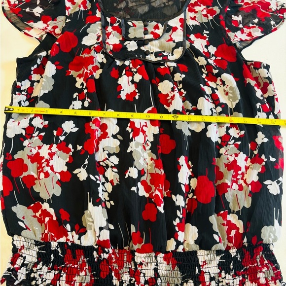 Apt. 9 Black and Red Floral Top - Picture 6 of 8